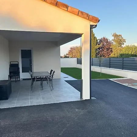Prázdninový dům Maison Chaleureuse A 10 Min Du Futuroscope Jaunay-Clan