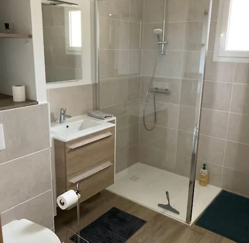 Holiday home Maison Chaleureuse A 10 Min Du Futuroscope Jaunay-Clan