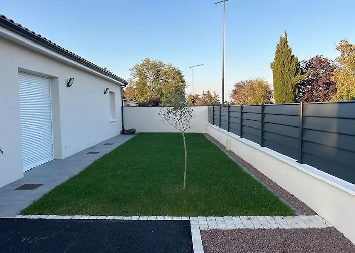 Maison Chaleureuse A 10 Min Du Futuroscope Holiday home Jaunay-Clan